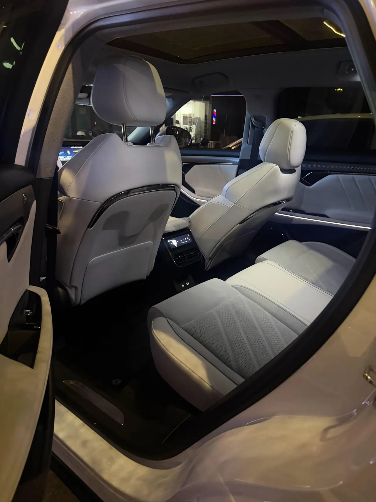 Voyah 2025 FREE 318 318km Rear Drive Tour Edition Automatic Gear 10