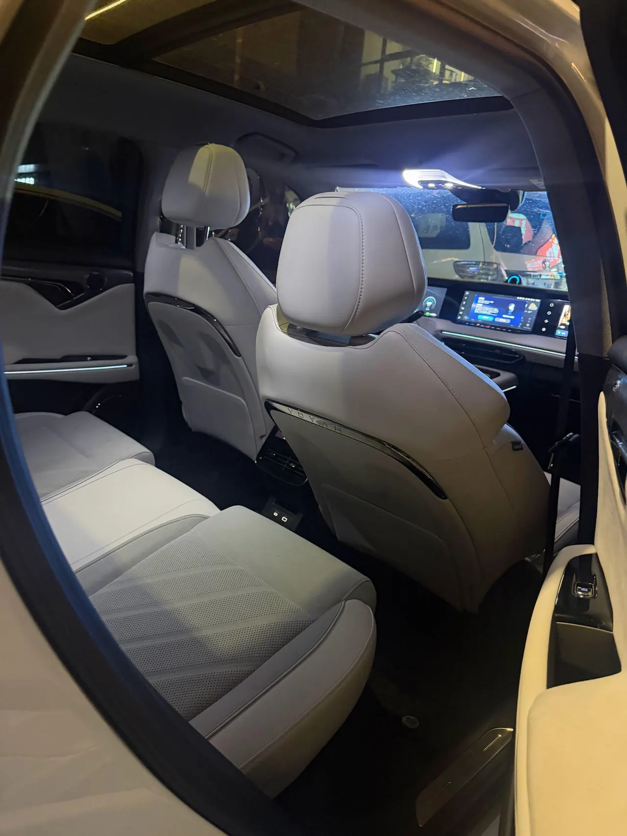 Voyah 2025 FREE 318 318km Rear Drive Tour Edition Automatic Gear 9