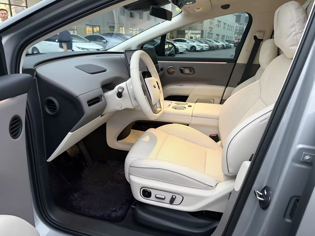Li 2025 i8 Standard Edition Automatic Gear 2