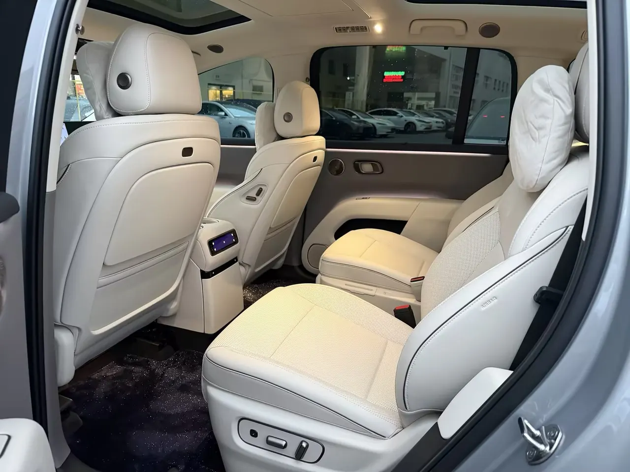 Li 2025 i8 Standard Edition Automatic Gear 7