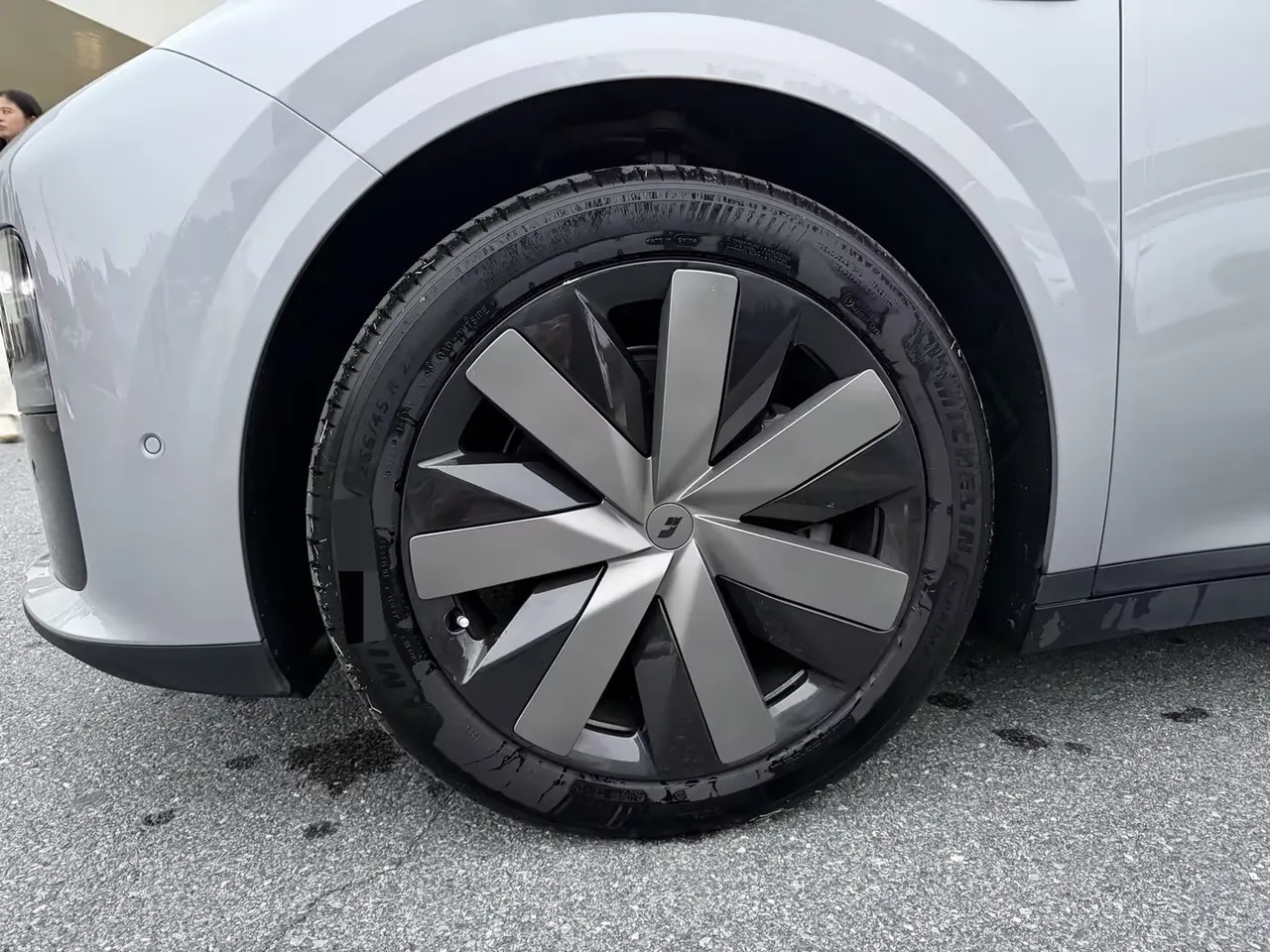 Li 2025 i8 Standard Edition Automatic Gear 9