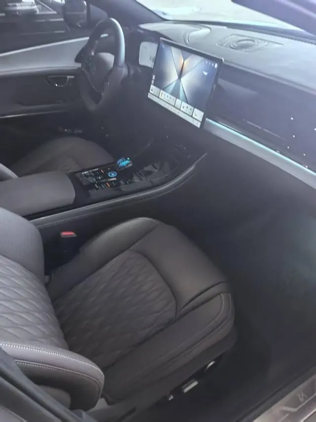 BYD 2025 Chinese DM-i 1.5T stepless 125KM elite automatic gear 4