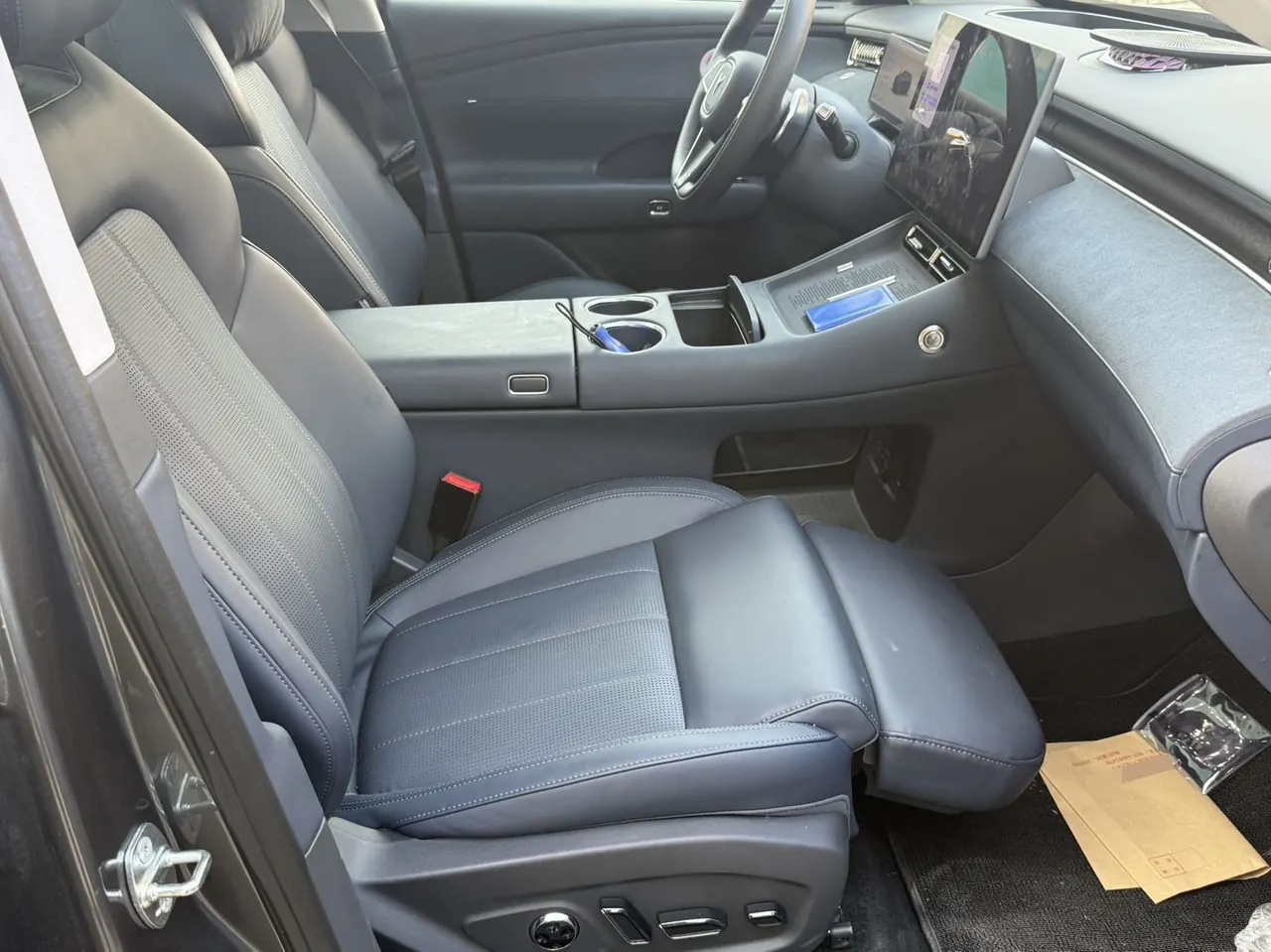 Voyah 2025 FREE four-wheel drive dry Kun version of automatic gear 6
