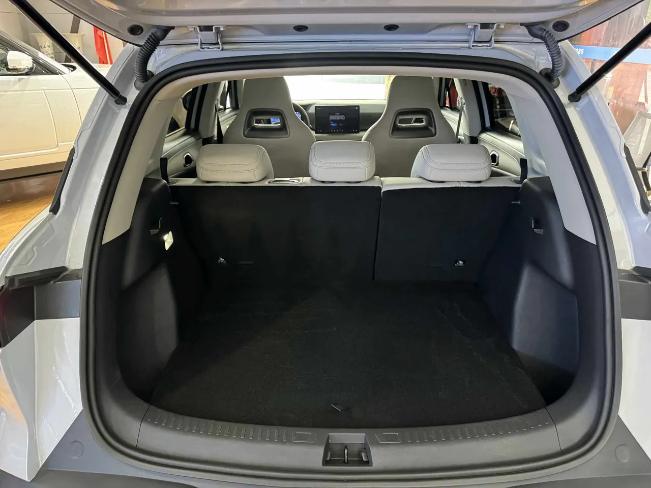 BYD 2025 Yuan UP Smart Driving 401KM Vital Automatic Gear 8