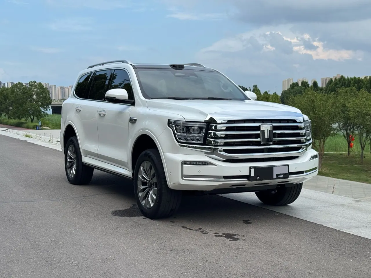 Tank 500 New Energy 2026 Model Tank 500 Hi4-T 2.0T Smart Enjoyment Version Automatic Transmission 3