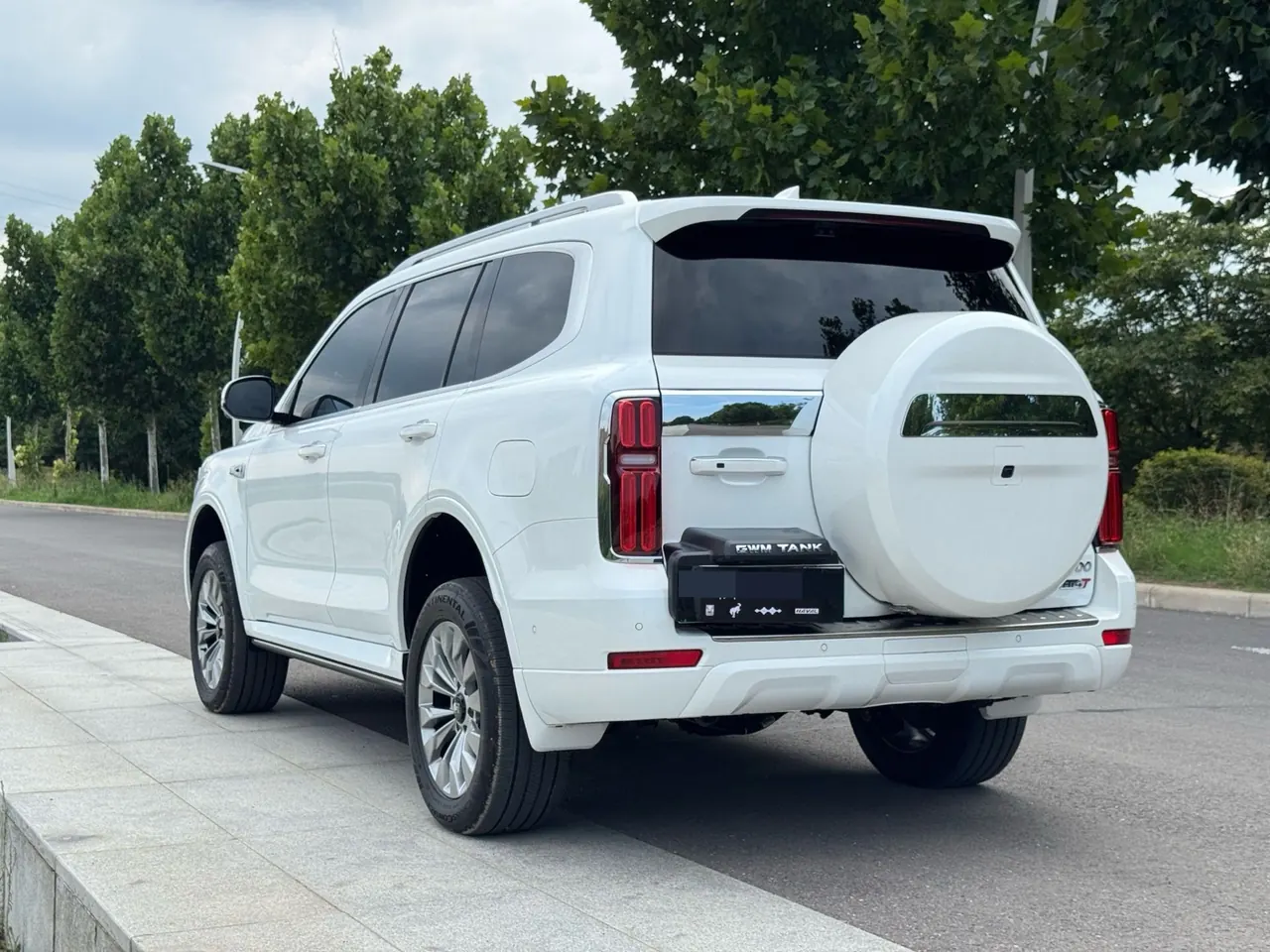 Tank 500 New Energy 2026 Model Tank 500 Hi4-T 2.0T Smart Enjoyment Version Automatic Transmission 4