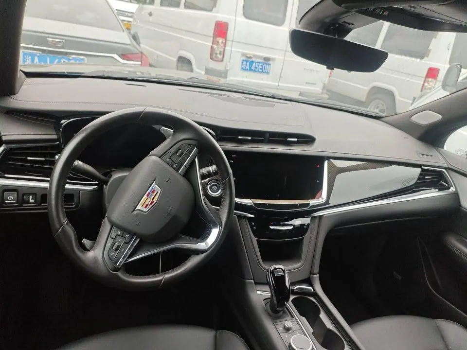 Cadillac 2025 XT6 48V 2.0T 6 4-wheel drive distinguished administrative black standard automatic gear 2