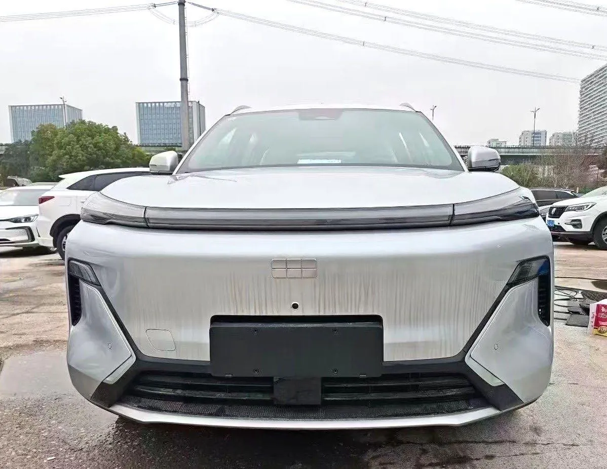 Geely Galaxy 2026 Starship 7 EM-i 1.5 135km Starship Edition Automatic Gear 3