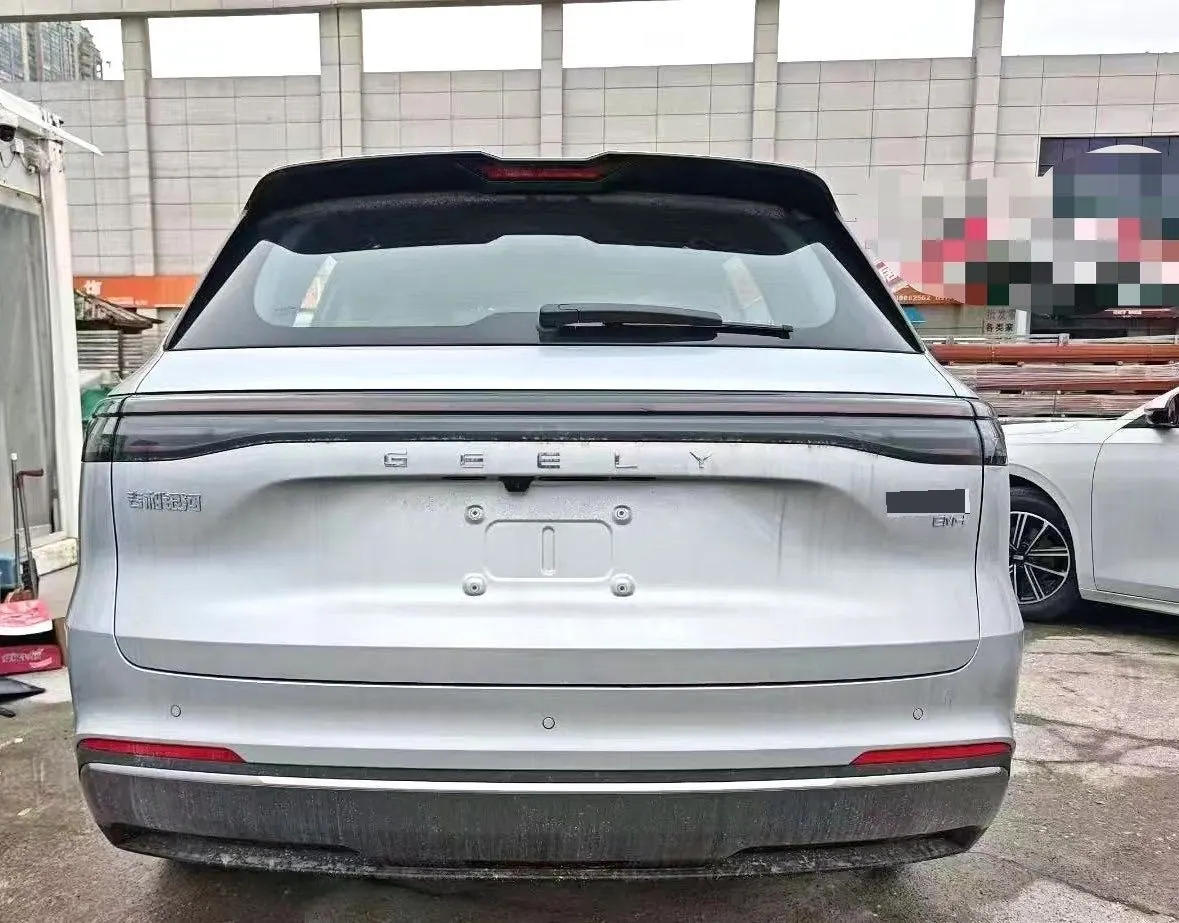 Geely Galaxy 2026 Starship 7 EM-i 1.5 135km Starship Edition Automatic Gear 7