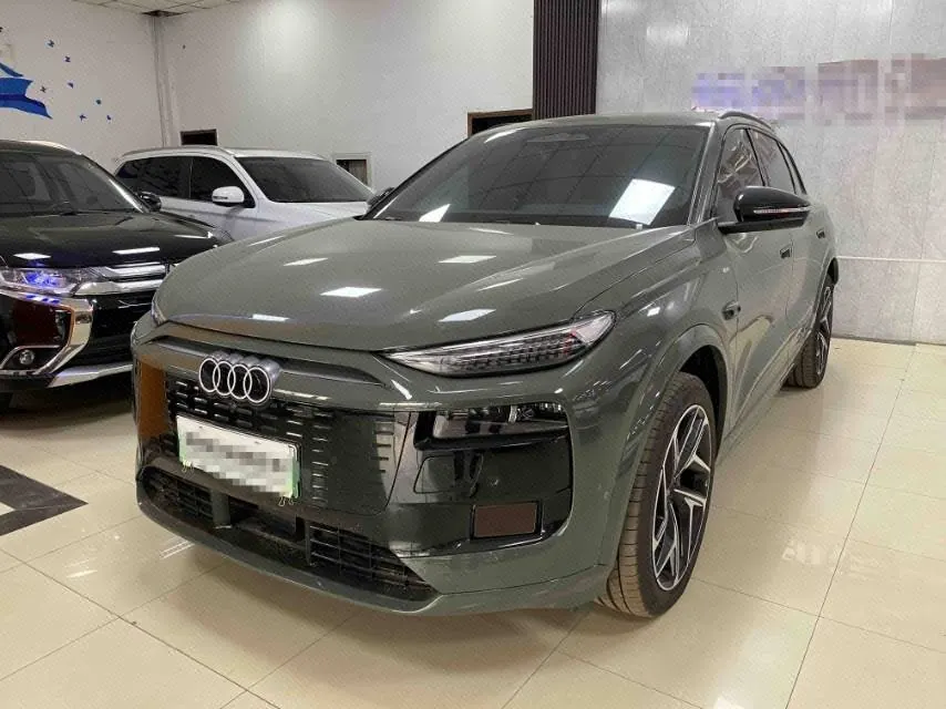 Audi 2026 Q6L Sportback e-tron Starts Pilot Edition Automatic Gear - View 1