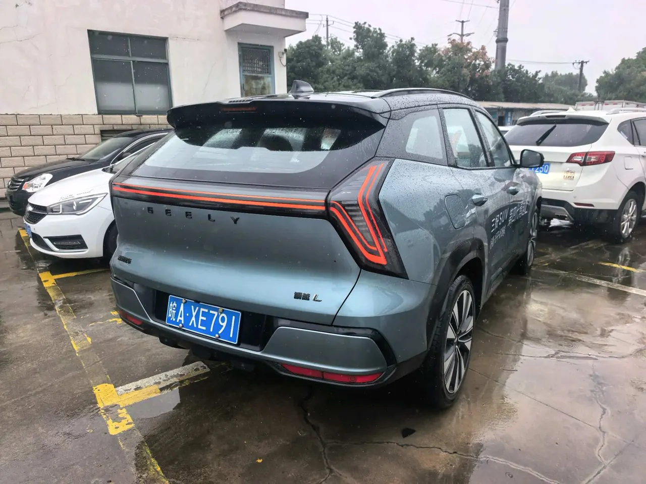 Geely 2025 Boyue L 1.5TD Splendid Automatic Gear 4