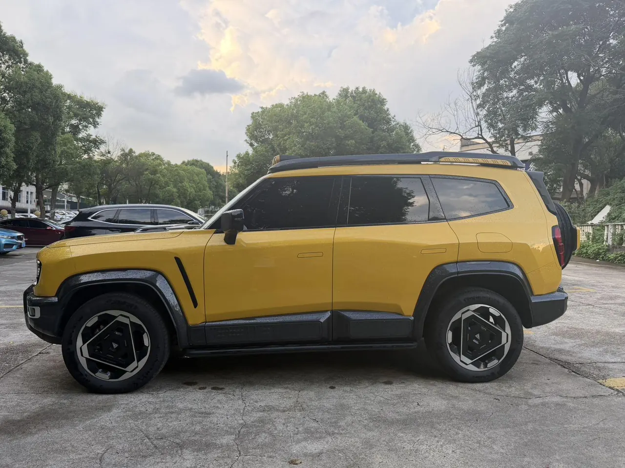 ChangAn Deepal 2025 G318 Worry-Free Crossing Edition Four-wheel Drive Secret Edition Automatic Gear 9