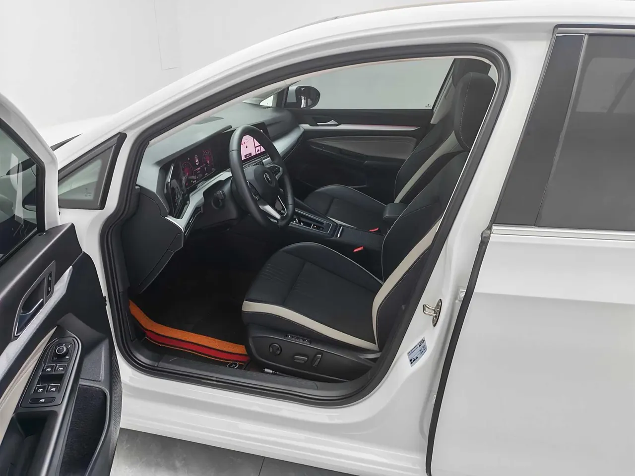 Volkswagen 2024 Golf 8 PRO 1.4TSI Enjoy Edition Automatic Gear 7