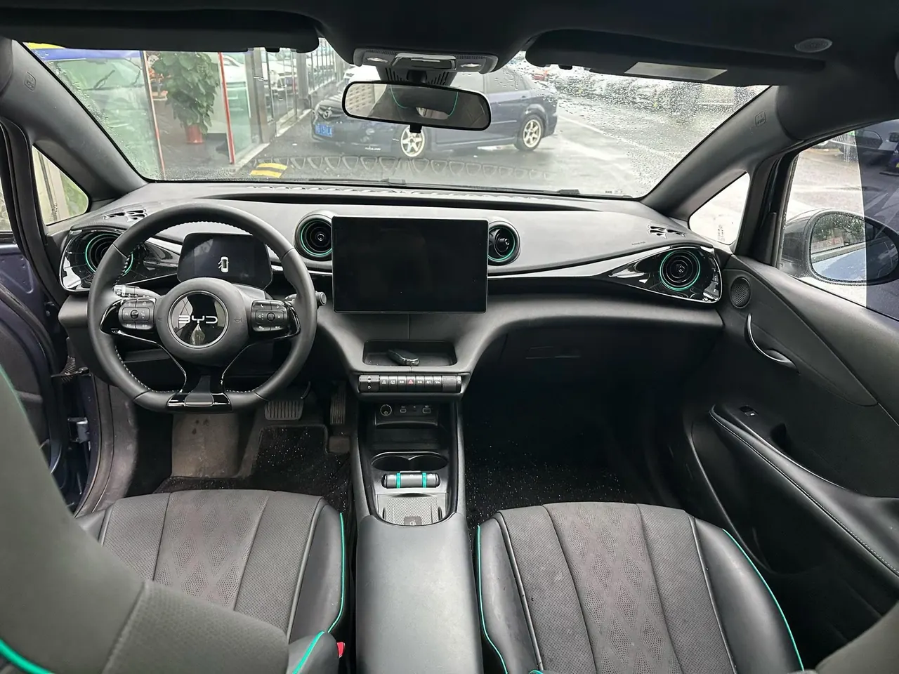 BYD 2024 Dolphin Glory Edition 420km Fashion Edition Automatic Gear 5