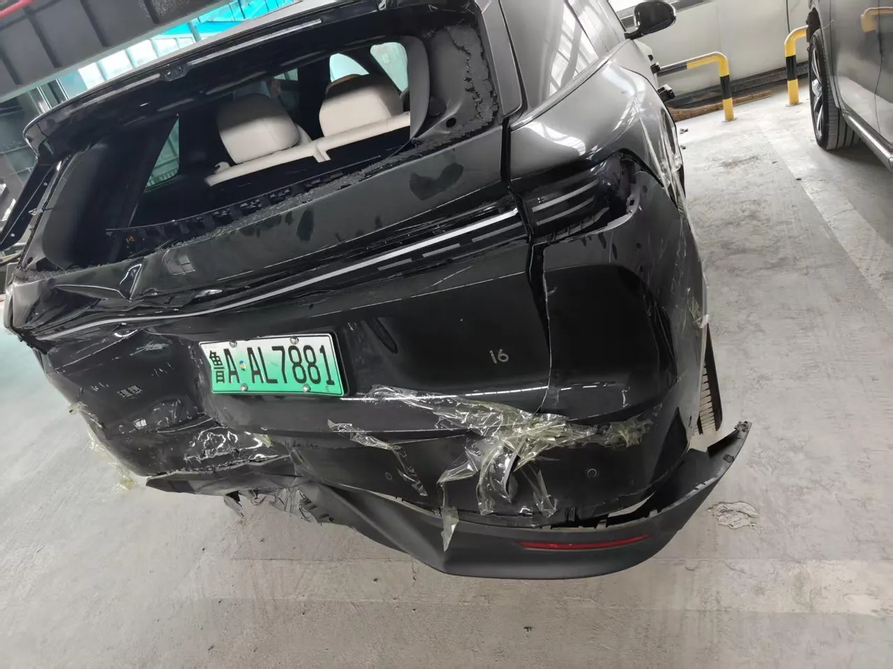 Li 2025 i6 four-wheel drive basic automatic transmission 3