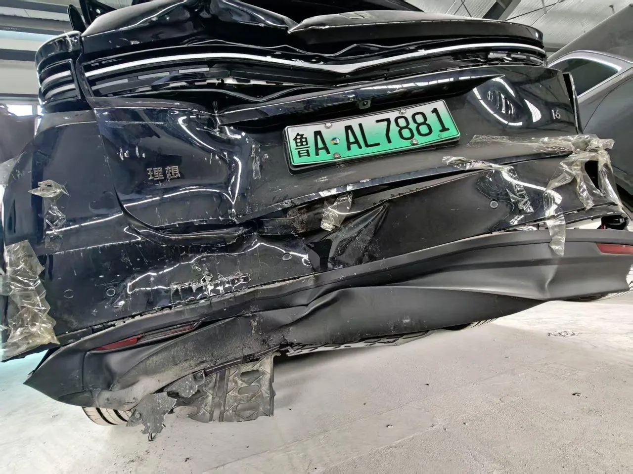 Li 2025 i6 four-wheel drive basic automatic transmission 4