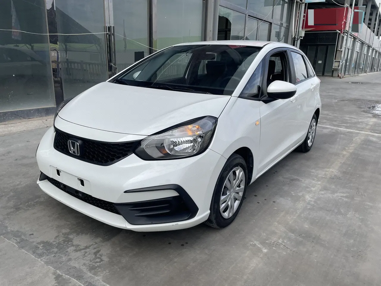 Открыть галерею: Honda 2024 Fit 1.5 Unlimited MUGEN Edition Automatic Gear