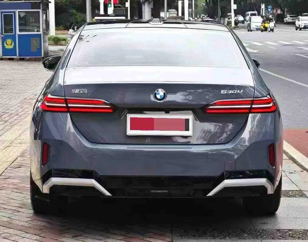 BMW 5 Series 2024 model 530Li 48V 2.0T Leading Edition M Sport Package Automatic 2