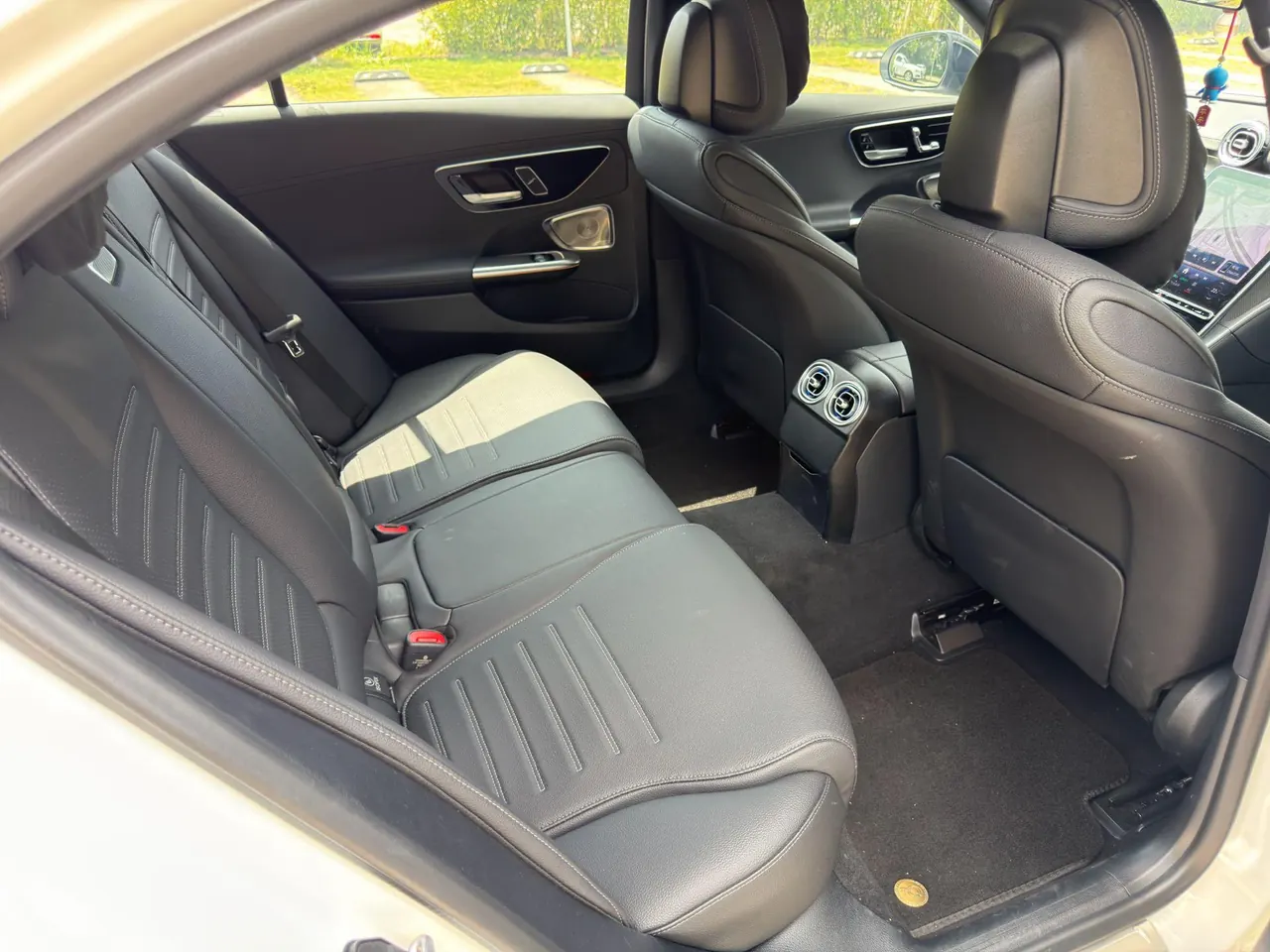 Mercedes Benz Class C 2024 C 260 L 48V 1.5T Hao Night Sports Edition Automatic Gear 10