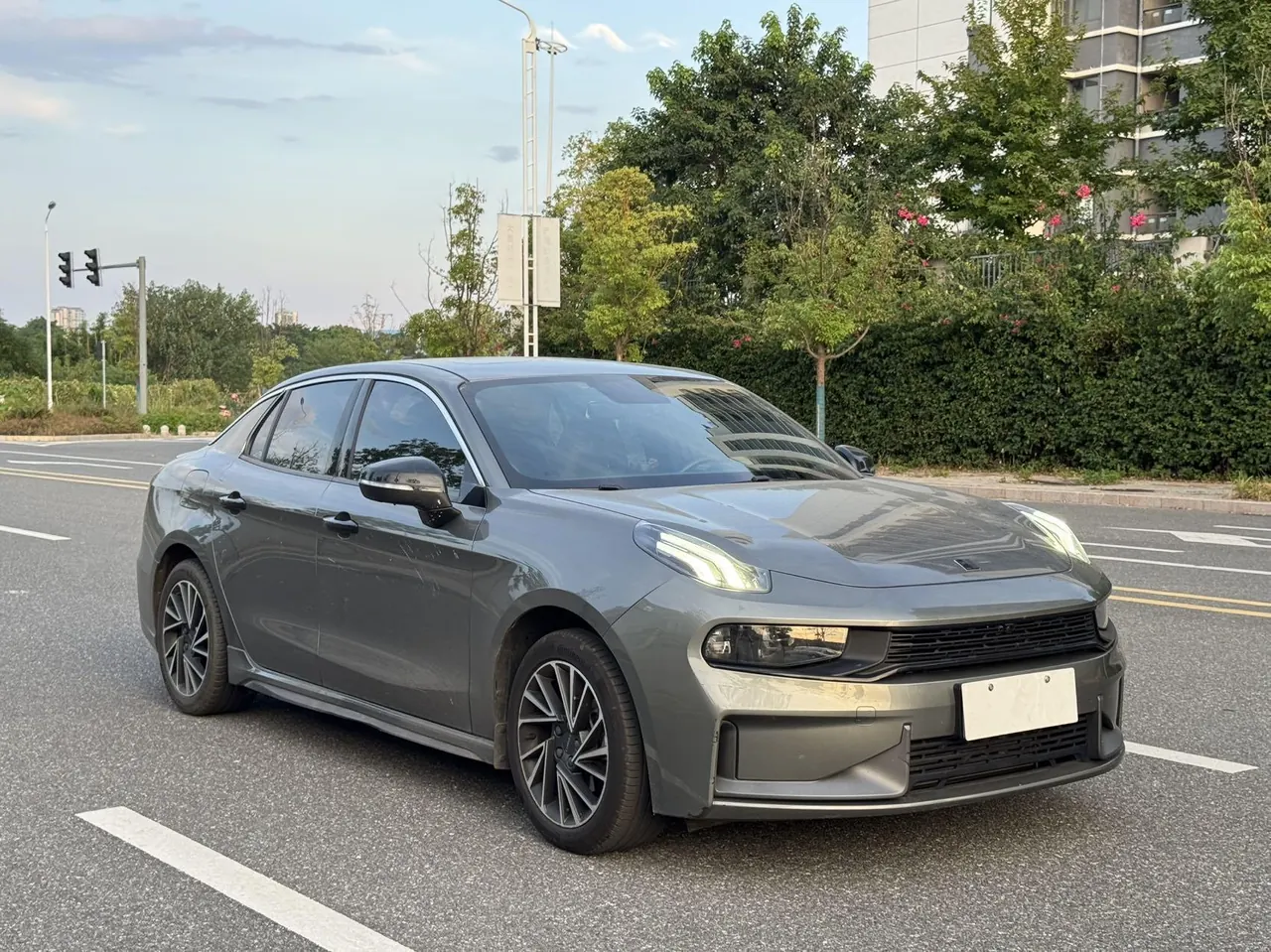 LYNK&amp;CO 2021 LYNK&amp;CO 03 1.5TD Jin Plus automatic gear 3