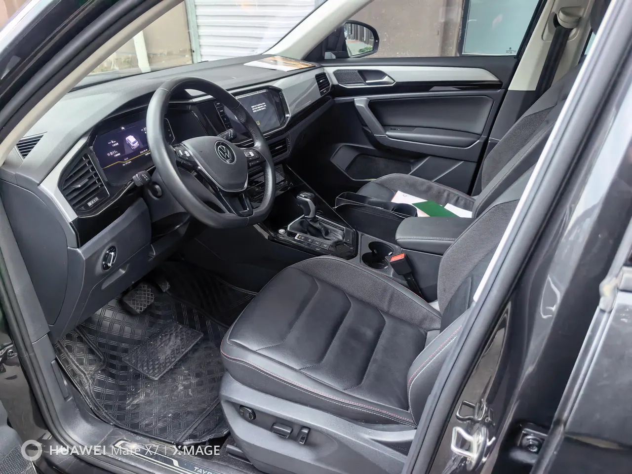 Volkswagen 2021 Tanyue 2.0TSI 330TSI Two-Drive Deluxe Smart Plus Automatic Gear 2
