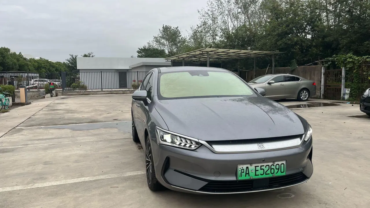 BYD 2021 Qin PLUS EV 600KM Flagship Automatic Gear 3