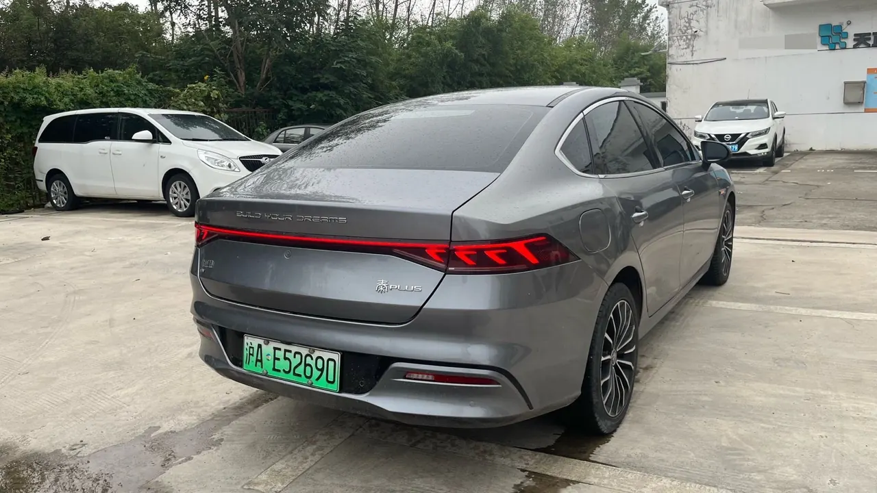 BYD 2021 Qin PLUS EV 600KM Flagship Automatic Gear 6