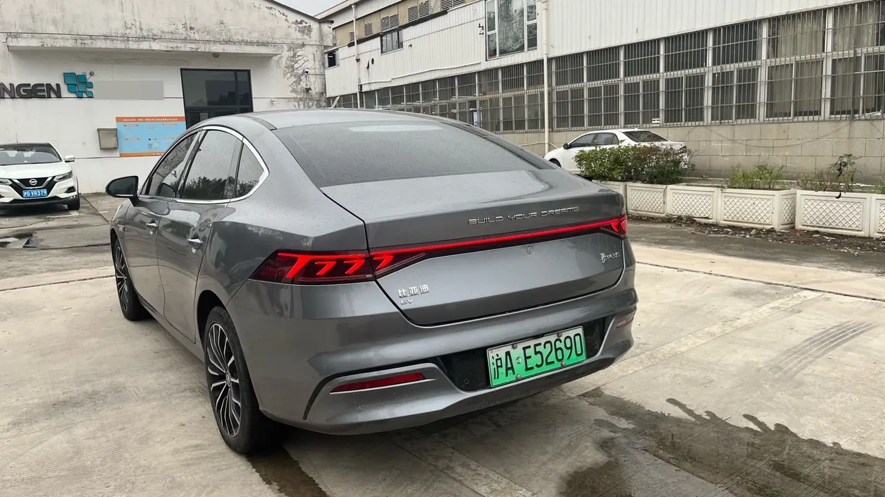 BYD 2021 Qin PLUS EV 600KM Flagship Automatic Gear 8