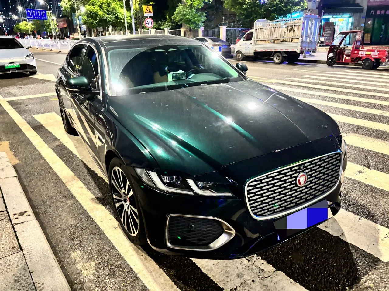 Jaguar 2024 XFL 2.0T P 12500.00g Drive Enjoy Deluxe Edition Automatic Gear 3