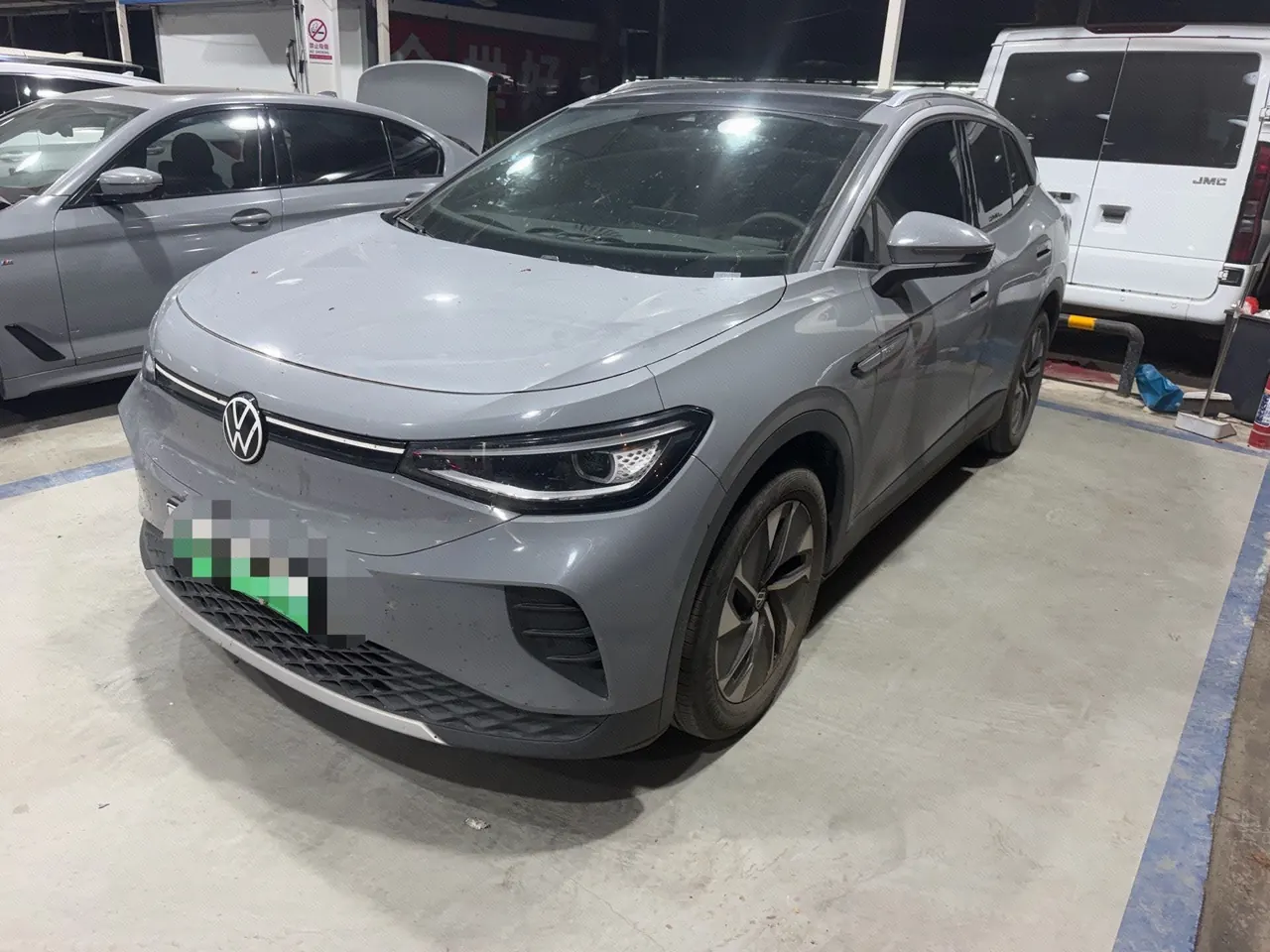 Открыть галерею: Volkswagen 2024 ID. 4 CROZZ Pure Limited Edition Automatic Transmission
