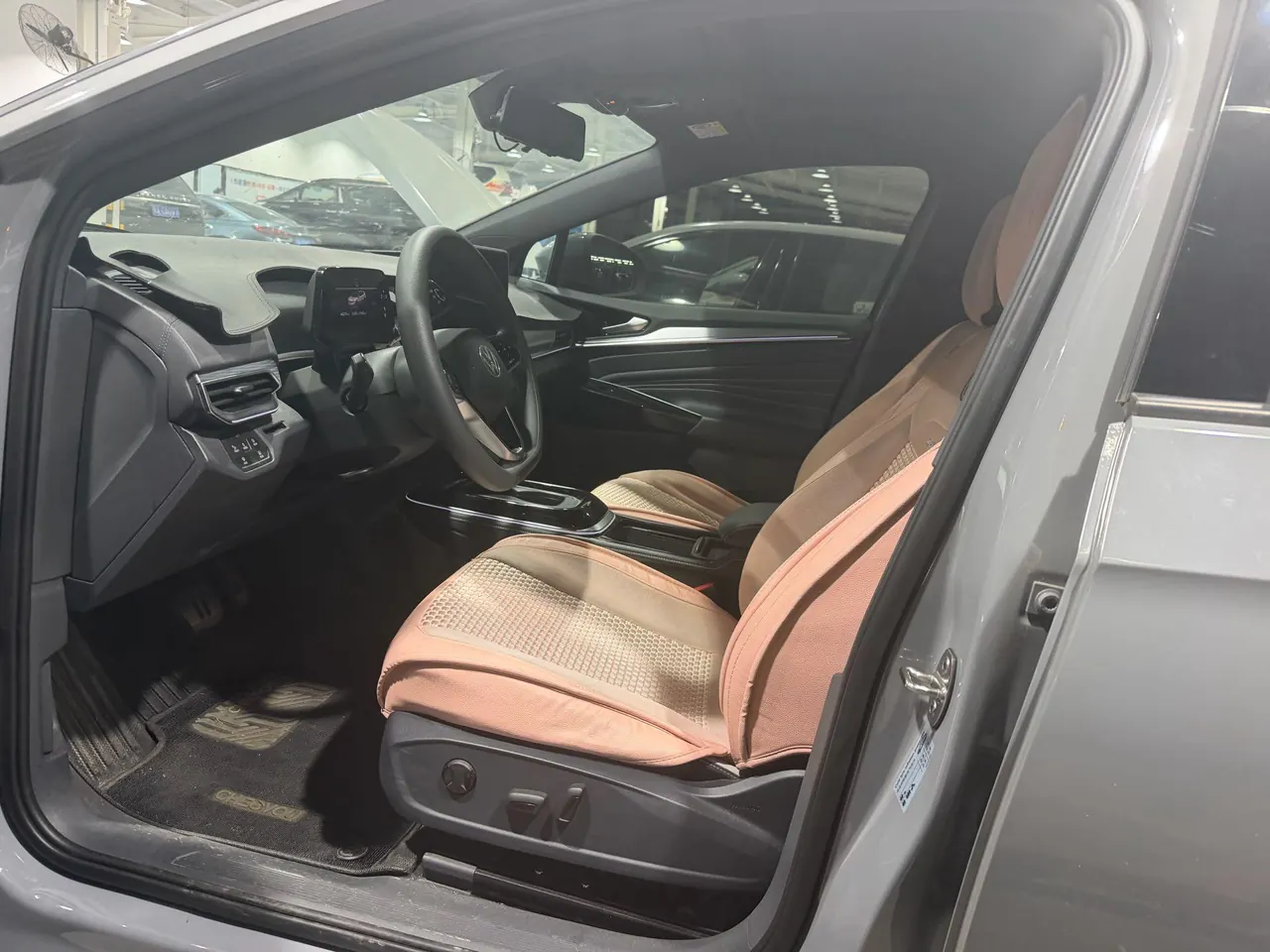 Volkswagen 2024 ID. 4 CROZZ Pure Limited Edition Automatic Transmission 3