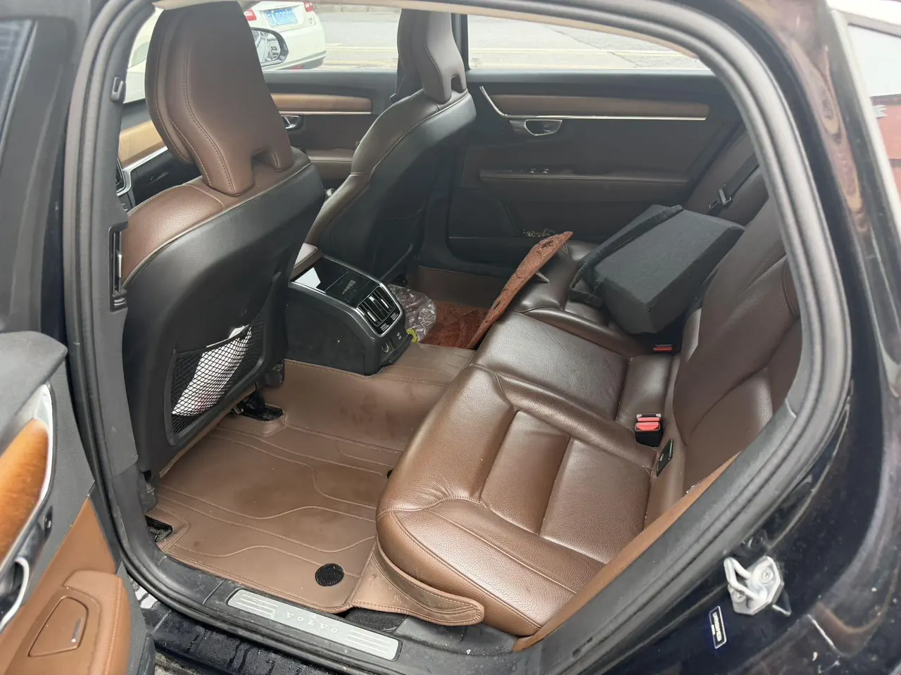 Volvo 2020 S90 2.0T T5 Zhiyuan Deluxe Edition Automatic Gear 4