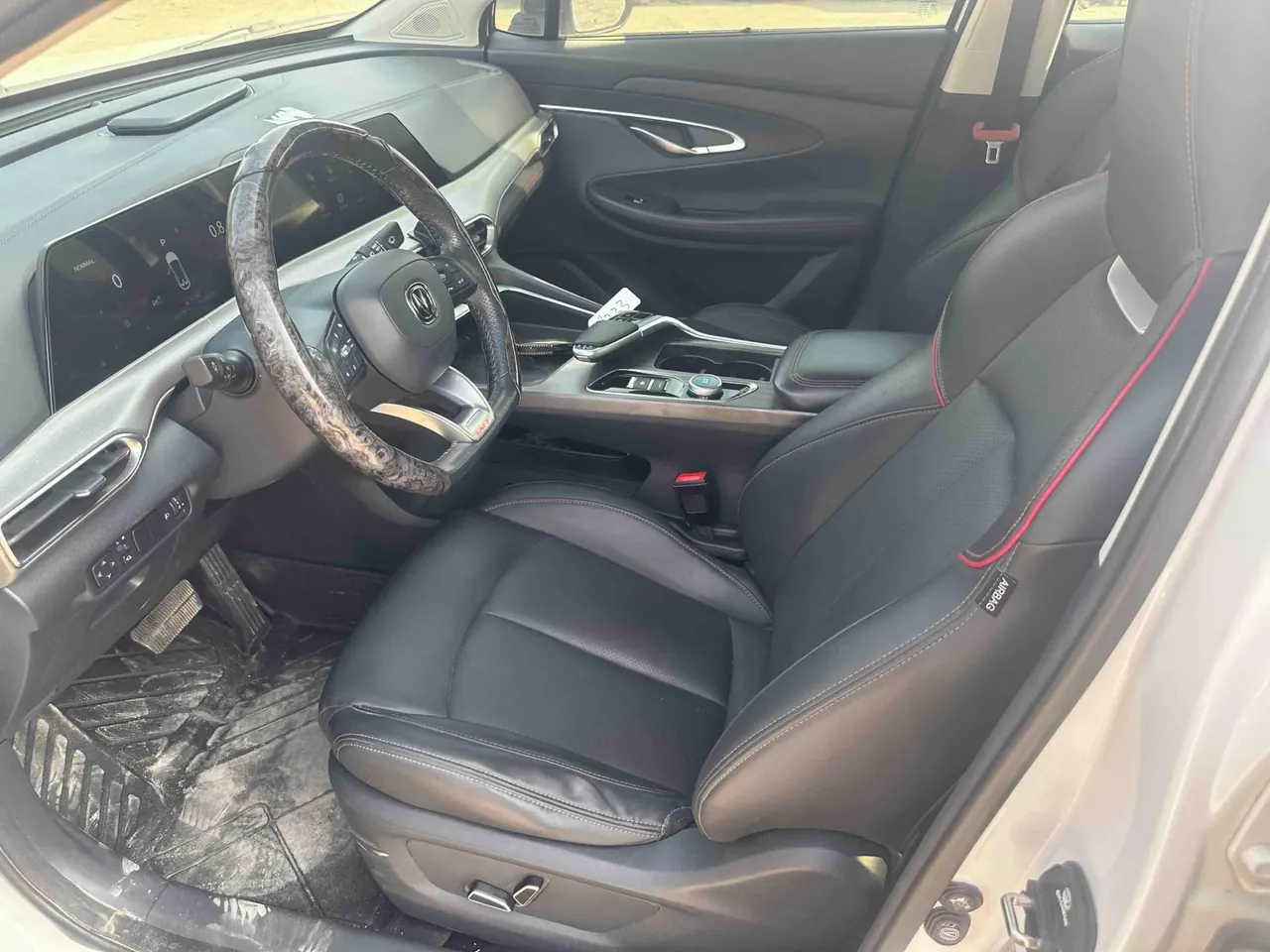 ChangAn 2020 UNI-T 1.5T honorable automatic gear 2