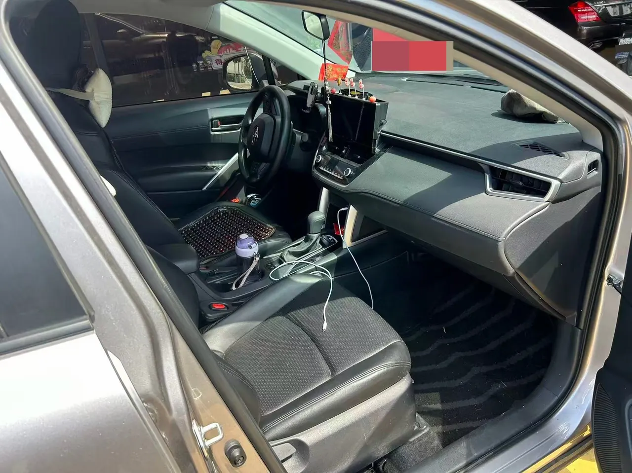 Toyota 2024 Corolla Ruiyuan Dual Engine 2.0 Stepless Intelligent Electric Hybrid Pioneer Edition Automatic Gear 3