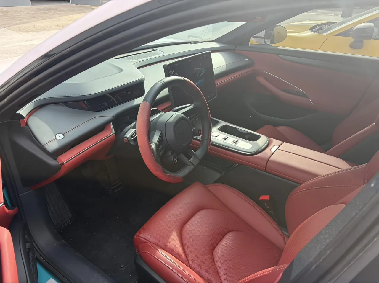MI 2024 SU 7 700km Rear Drive Long Endurance Smart Driving Edition Automatic Gear 5