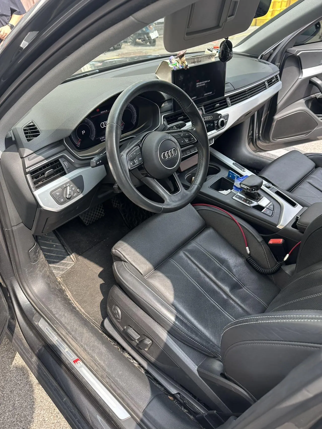 Audi 2020 A4L 2.0TFSI 40TFSI Deluxe Dynamic Automatic 2