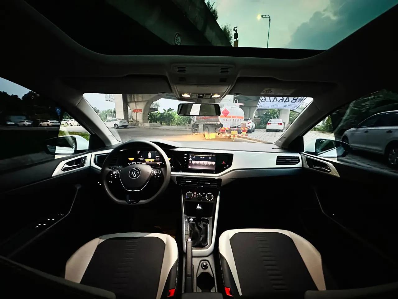 Volkswagen 2023 POLO Plus 1.5 Colorful Technology Edition (Modified) Automatic Gear 7