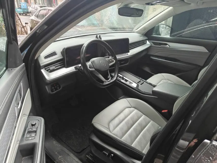 Volkswagen 2023 model tour 2.0TSI 330TSI luxury tour escape version automatic gear 2