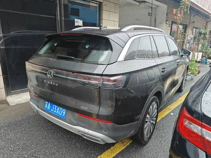 Volkswagen 2023 model tour 2.0TSI 330TSI luxury tour escape version automatic gear 4