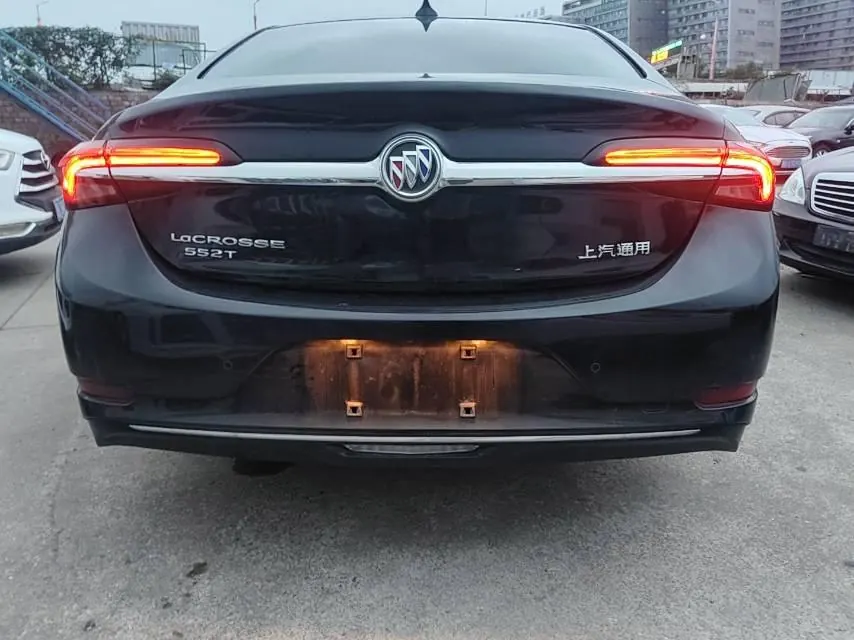 Buick 2022 LaCrosse 1.5T 552T Luxury Automatic Gear 4