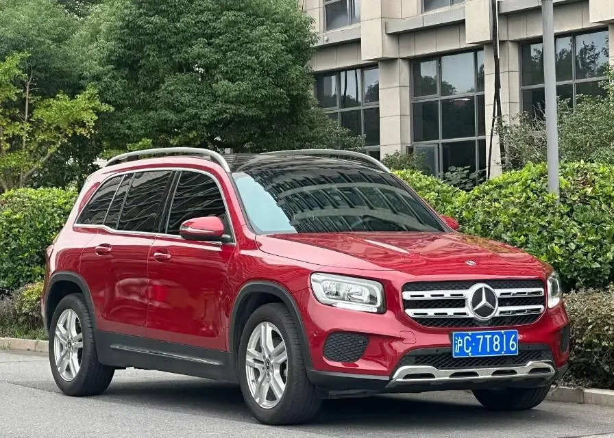 Mercedes Benz 2020 GLB 180 1.3T Dynamic Automatic 3