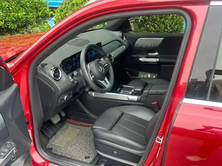 Mercedes Benz 2020 GLB 180 1.3T Dynamic Automatic 8