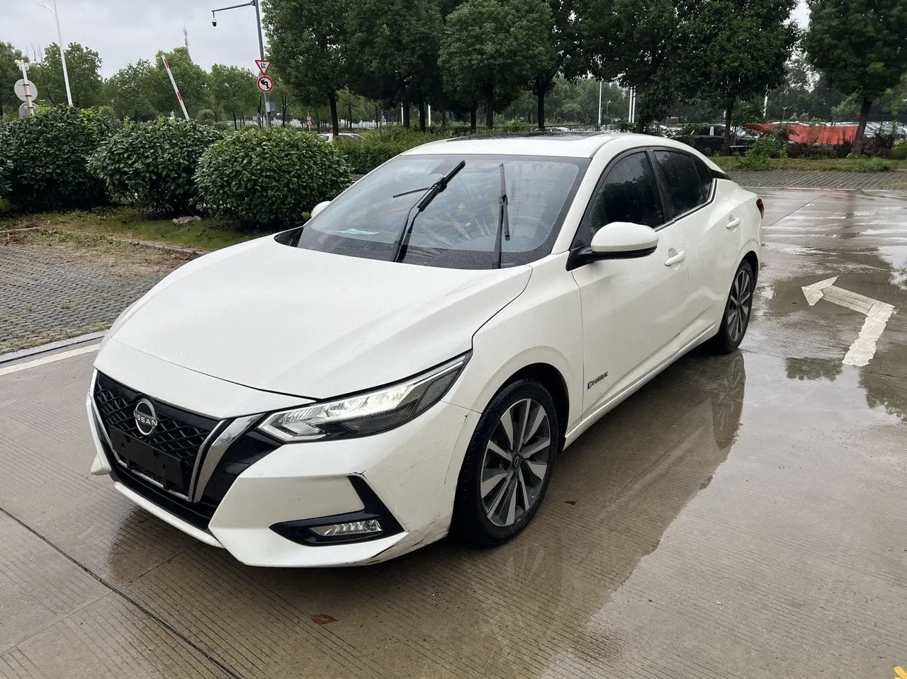 Open image lightbox: Nissan 2023 Sylphy e-POWER full electric drive large screen version of automatic gear