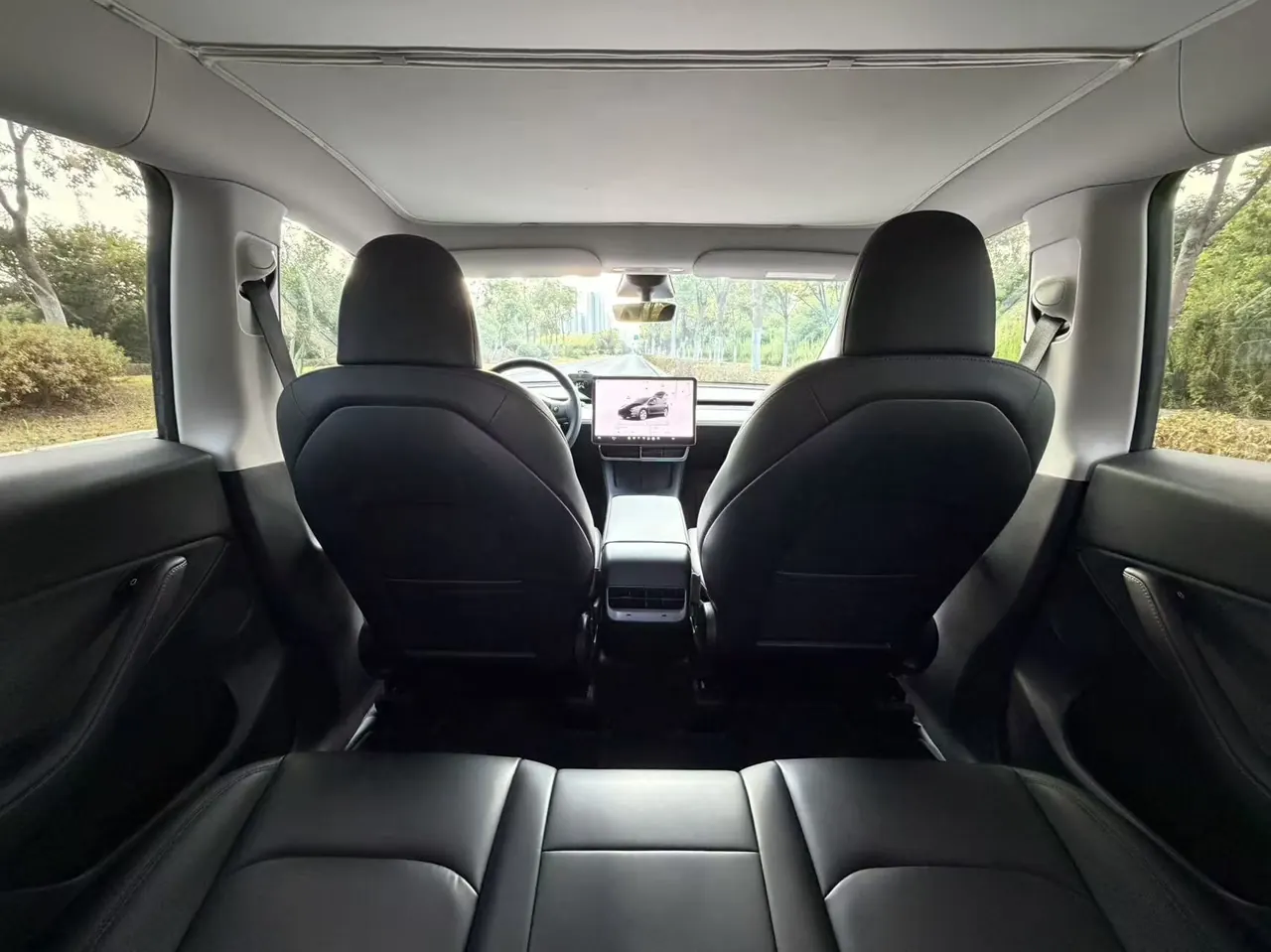 Tesla 2022 Model Y rear-wheel drive version (facelift) automatic gear 12