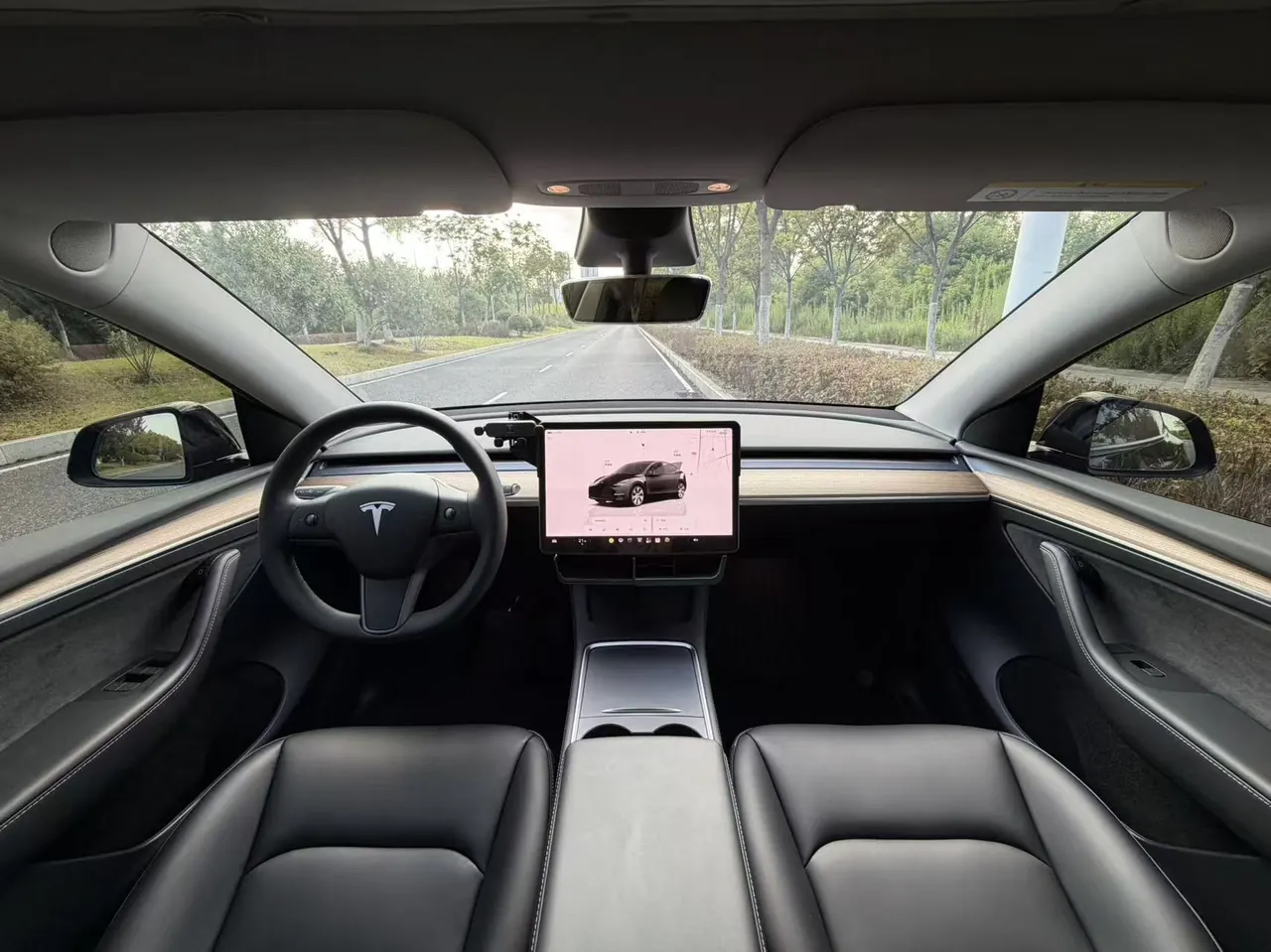 Tesla 2022 Model Y rear-wheel drive version (facelift) automatic gear 5