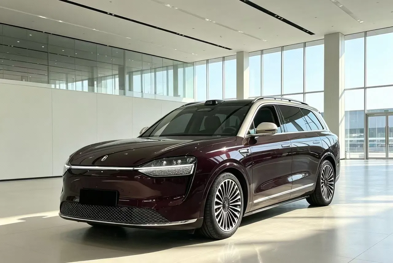 Open image lightbox: AITO 2025 AITO M9 EV Pure Electric Ultra Edition 100kWh6-seat Edition Automatic Gear