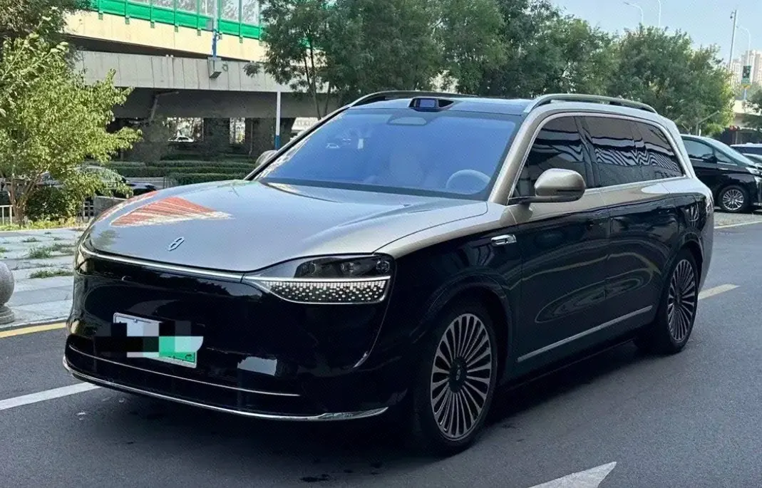 打开图片灯箱:AITO 2025 AITO M9 EV Pure Electric Ultra Edition 100kWh6-seat Edition Automatic Gear