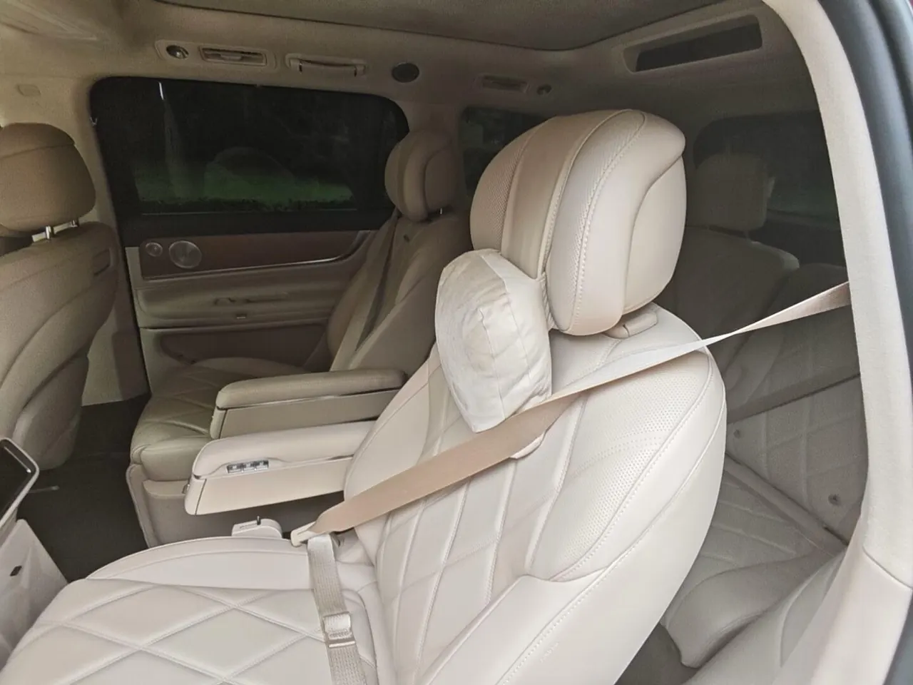 AITO 2025 AITO M9 EV Pure Electric Ultra Edition 100kWh6-seat Edition Automatic Gear 5