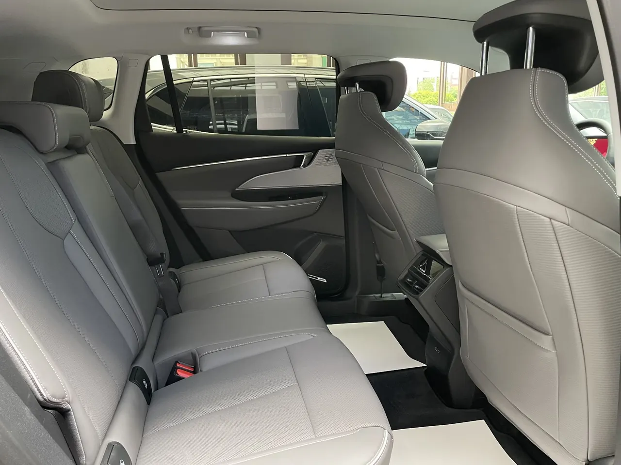 Buick 2025 E 5 620KM Premium Edition Automatic Gear 10