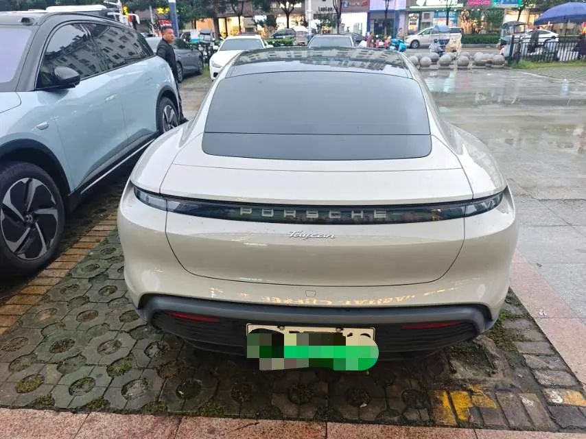 Porsche Taycan (Imported) 2022 Taycan Taycan (Modified) Automatic 5